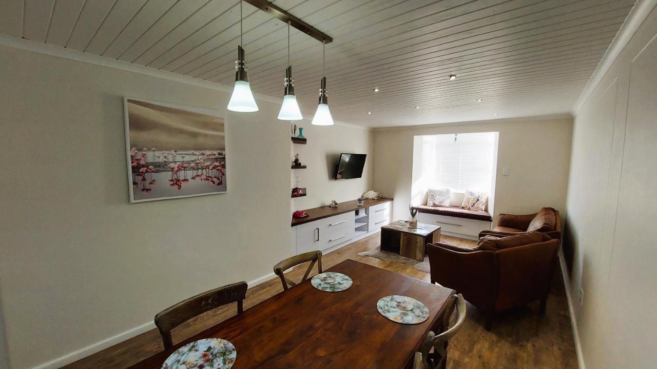 Nautilus 2 Bedroom Self-Catering Apartment Swakopmund Εξωτερικό φωτογραφία